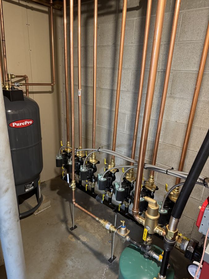 Multi-Zone Copper Header with PurePro Expansion Tank